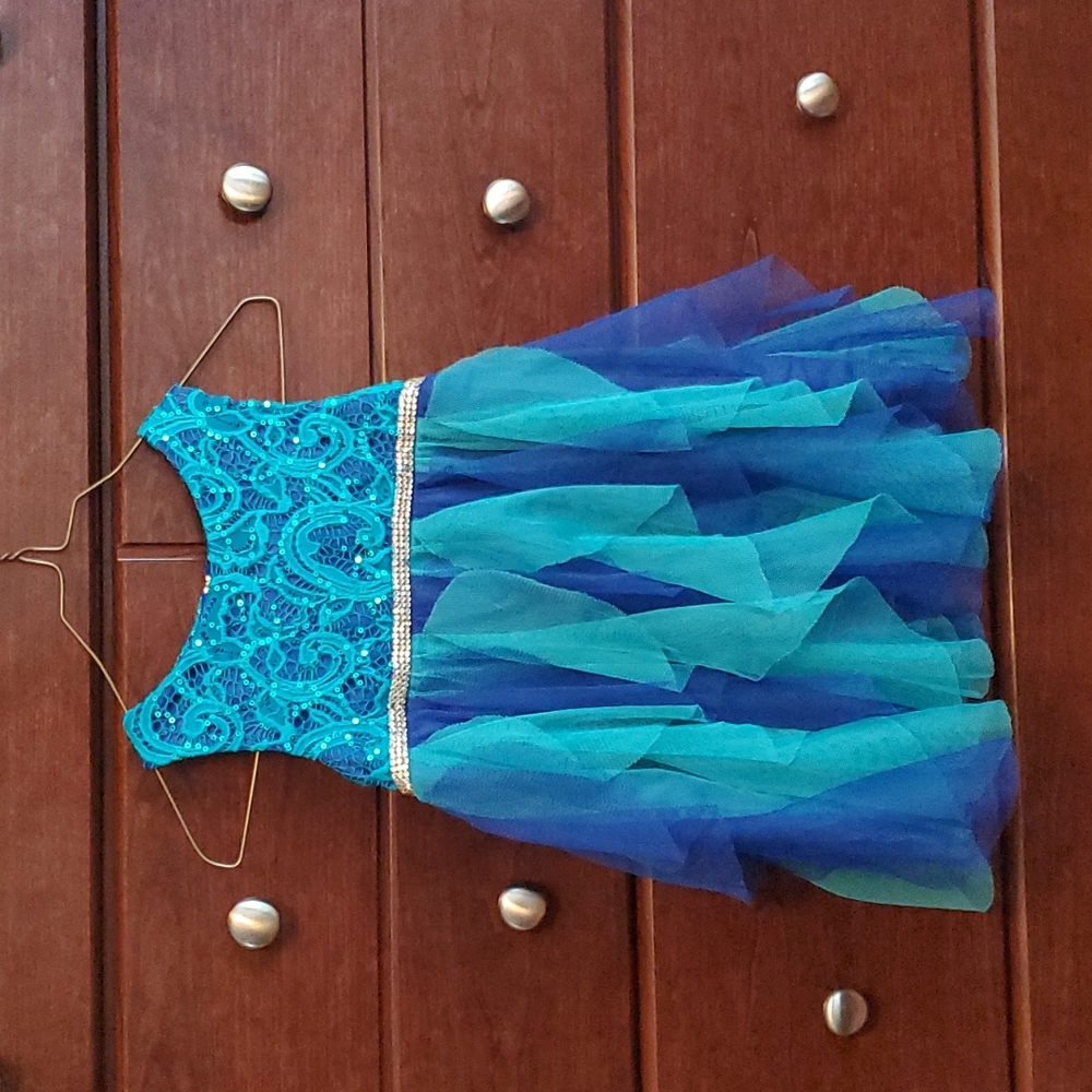 Blue and green dress 💥5 for $25💥